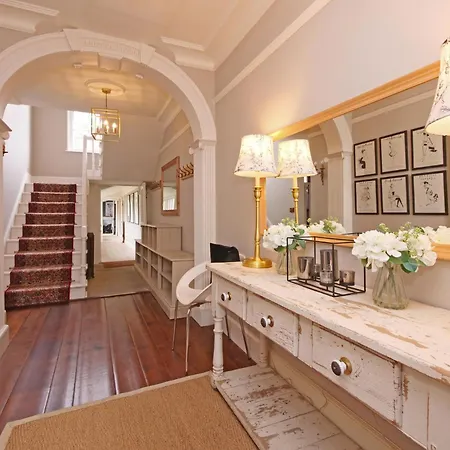 Dom wakacyjny Cadogan House