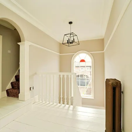 Dom wakacyjny Cadogan House *